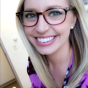 Meet your Posher, Kayla